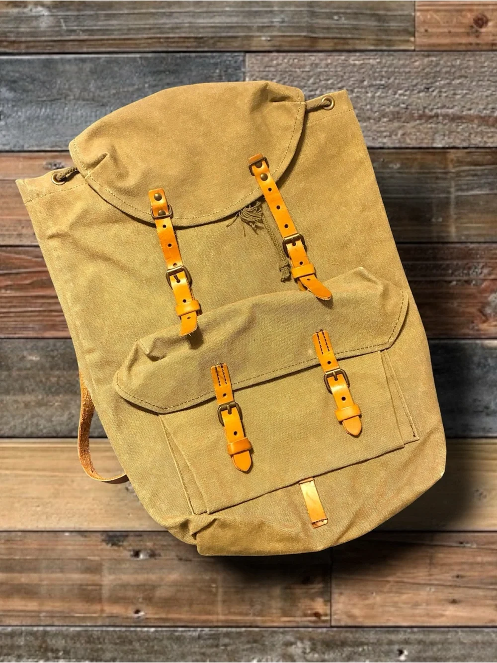 **NWOT** J. PETERMAN COMPANY HEAVY CANVAS/ LEATHER BACKPACK